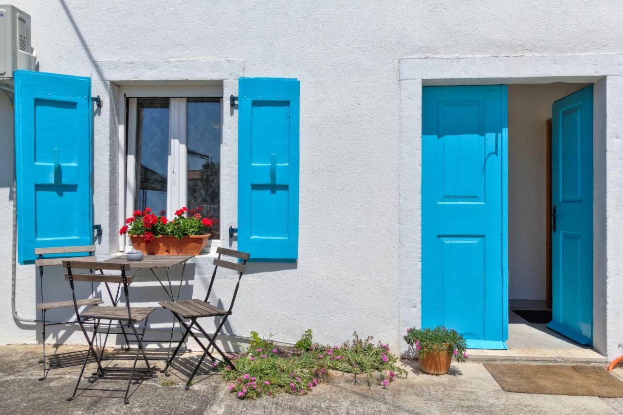 Apartmani Anna Umag Exterior photo